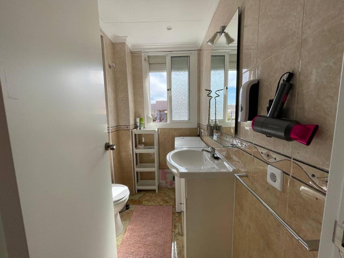 Cozy Studio Centr ตอร์เรโมลิโนส ภายนอก รูปภาพ